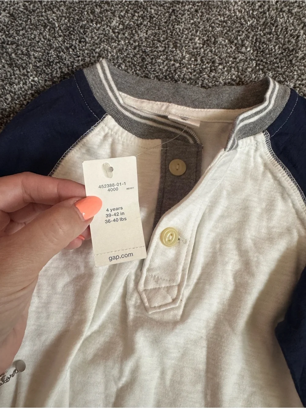 NWT 3-pc. Lot 2 Baby Gap & 1 Epic Threads LS Shirts Size Toddler Boys 4 Bundle